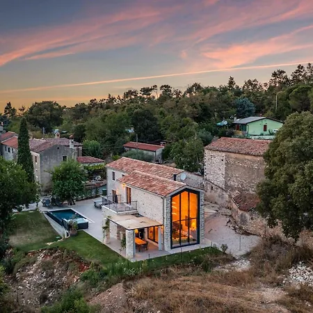 La Vinella With Heated Pool Villa *