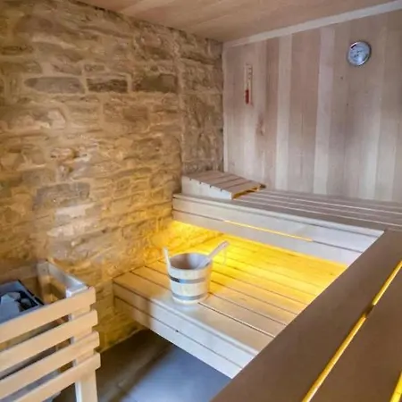La Vinella With Heated Pool