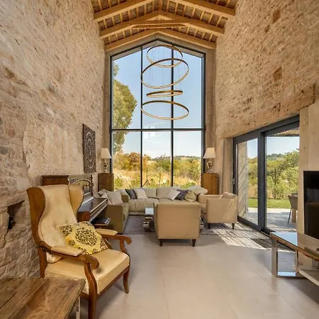 La Vinella With Heated Pool