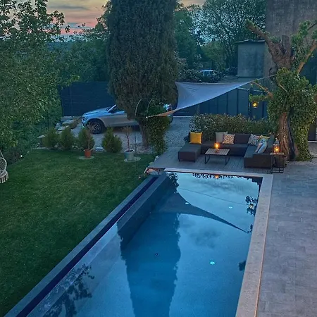 La Vinella With Heated Pool