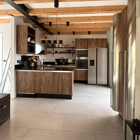 La Vinella With Heated Pool